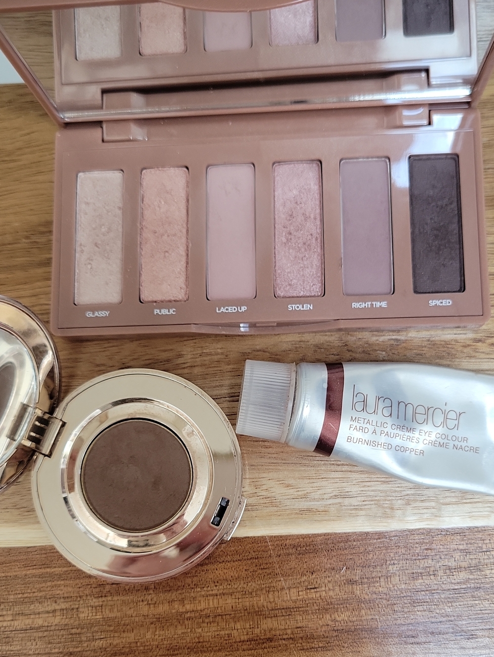 Urban Decay Naked3 Pallette, Milk Hydro Grip Primer, Set of THRIVE Eye Makeup - Picture 3 of 6